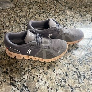 On Cloud 5 Running Shoe